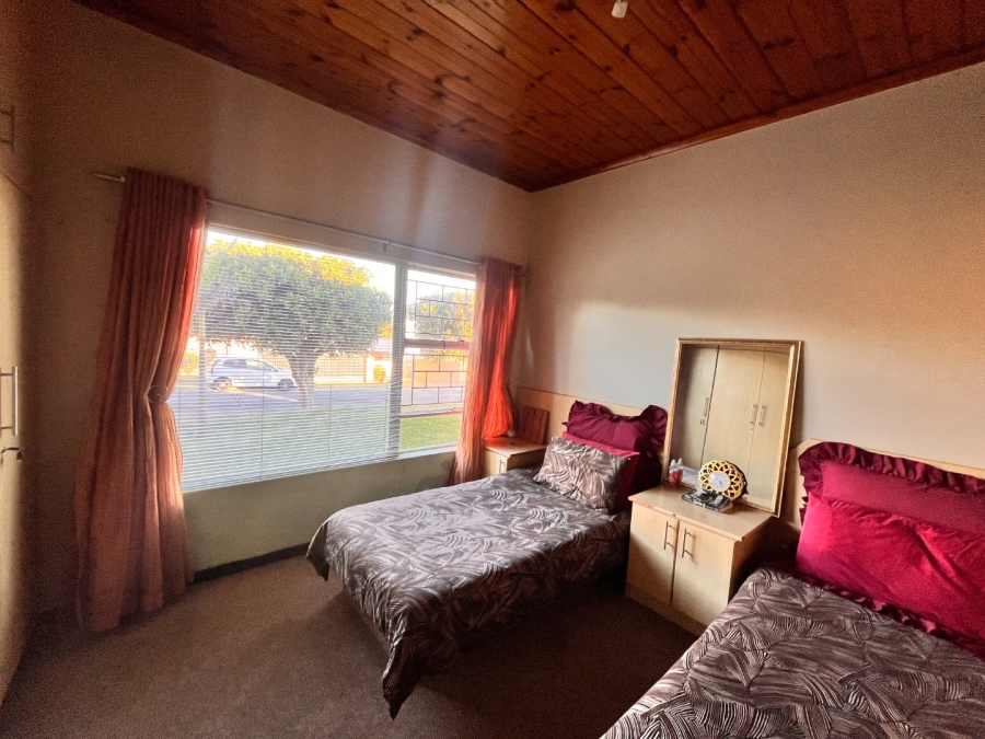 4 Bedroom Property for Sale in C Place Eastern Cape